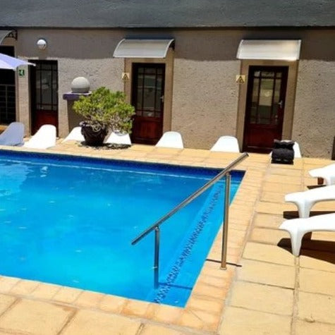 Overnight Getaway for 2 people incl Massage Treatments (Magalies)